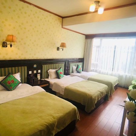 Shuxiang Hotel Mount Emei Емейшань Екстер'єр фото